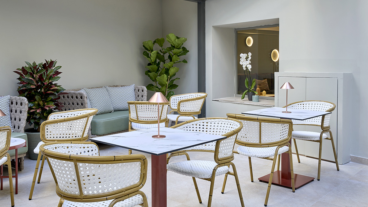 Zeus Essence Wyndham Athens Residence 